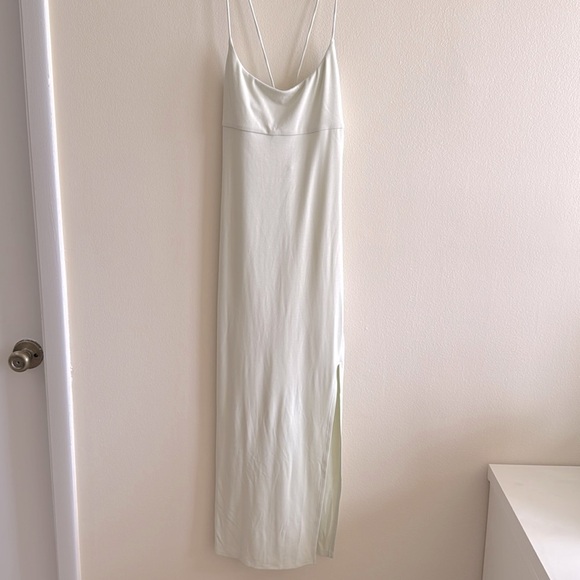 Aritzia Wilfred Dreamweaver Strappy Jersey Midi Dress Light Sage - Picture 3 of 12